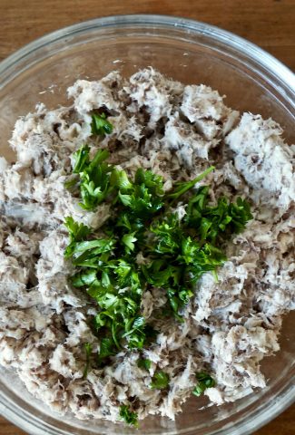 sardine dip w parsley