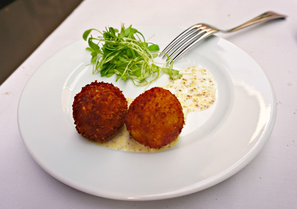 Amuse-bouche at Bourla Café Restaurant