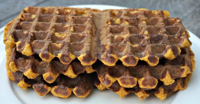 https://belgianfoodie.com/wp-content/uploads/2016/03/Pumpkin-Latkes-Waffles-stack-min-e1466420859150.jpg