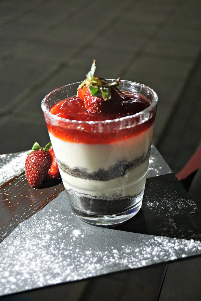 Musutu strawberry dessert