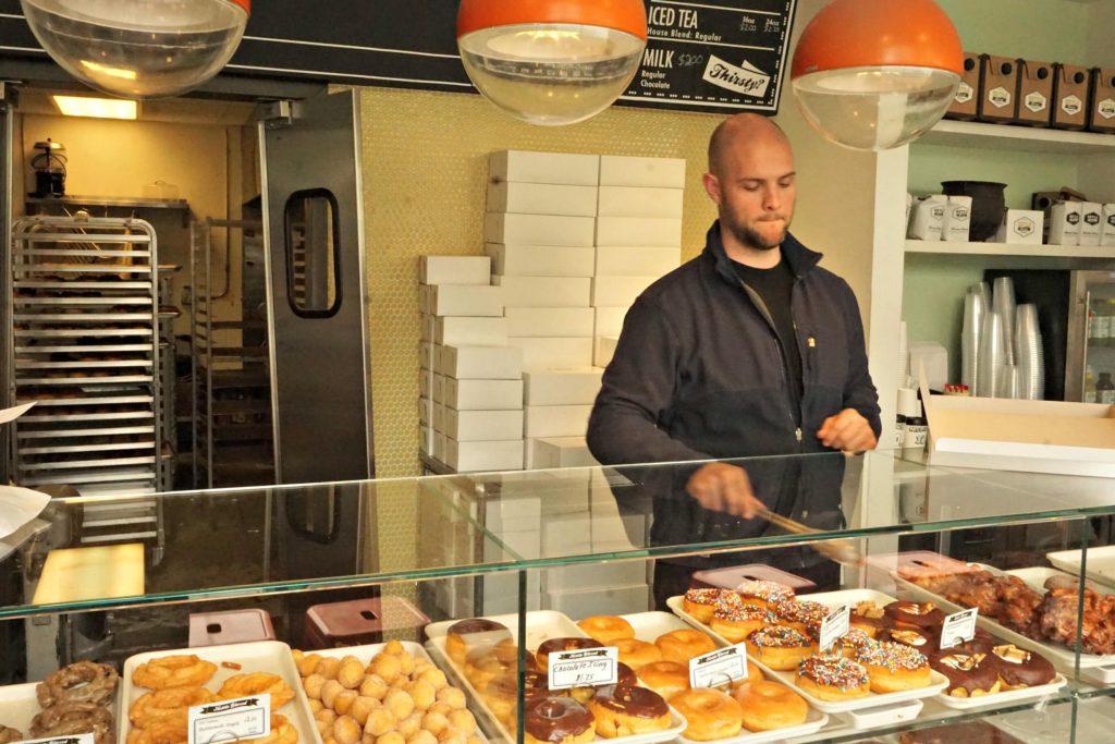 Kettle Glazed Doughnuts Counter - Douglas