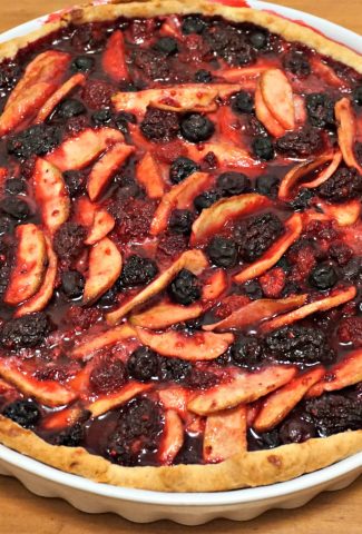 Baked Bumbleberry Pie