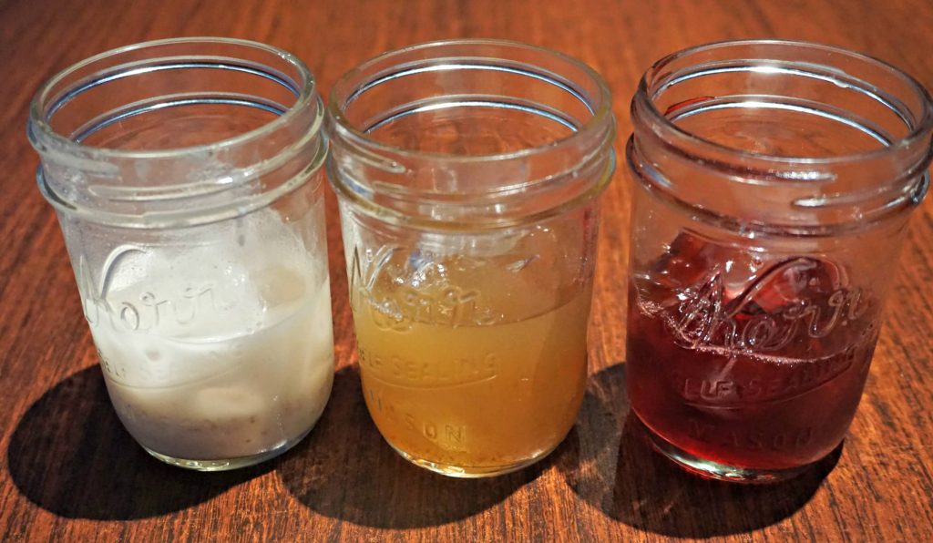 Tlayuda LA aguas frescas